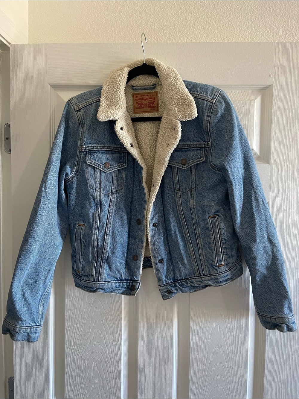 Levi's Sherpa-Lined Denim Trucker Jacket - Light Blue